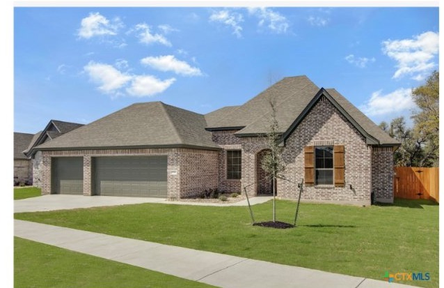 1230 Madyson Lane photo 3