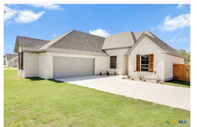 1236 Madyson Lane photo 3